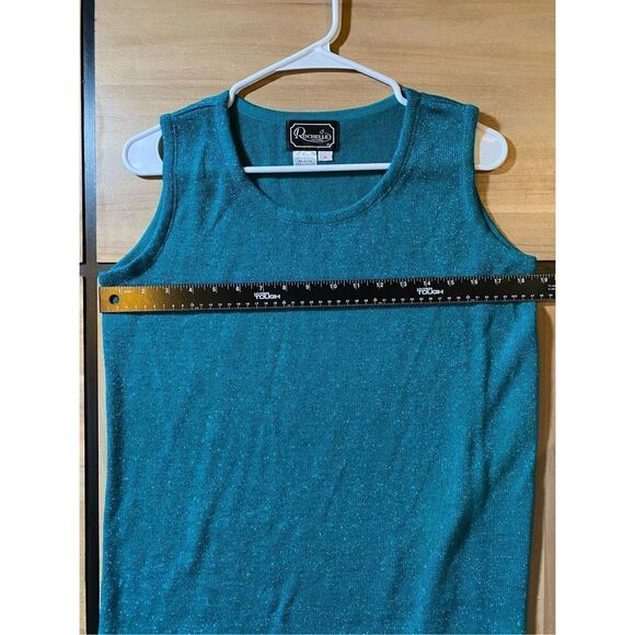 Rochelle‎ Shimmering Top With Matching Bottoms - Picture 5 of 10